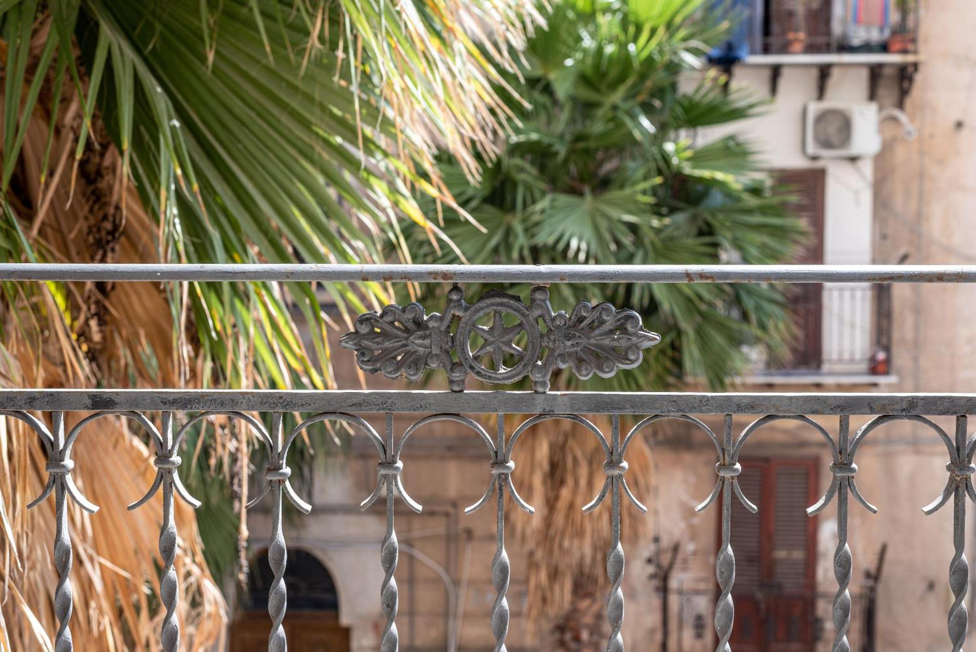 I Mori-Holiday Apartment Palermo Exteriör bild