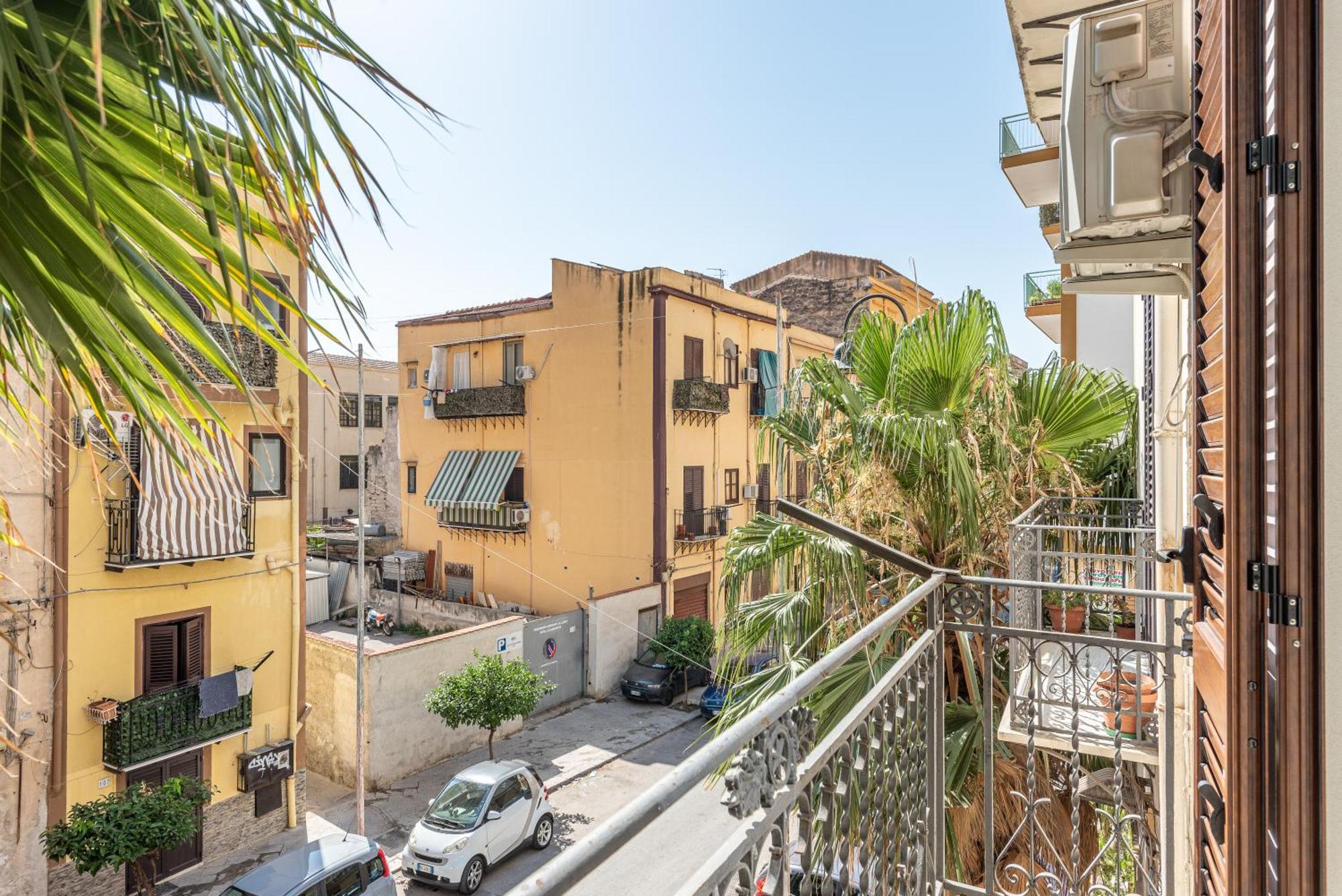 I Mori-Holiday Apartment Palermo Exteriör bild